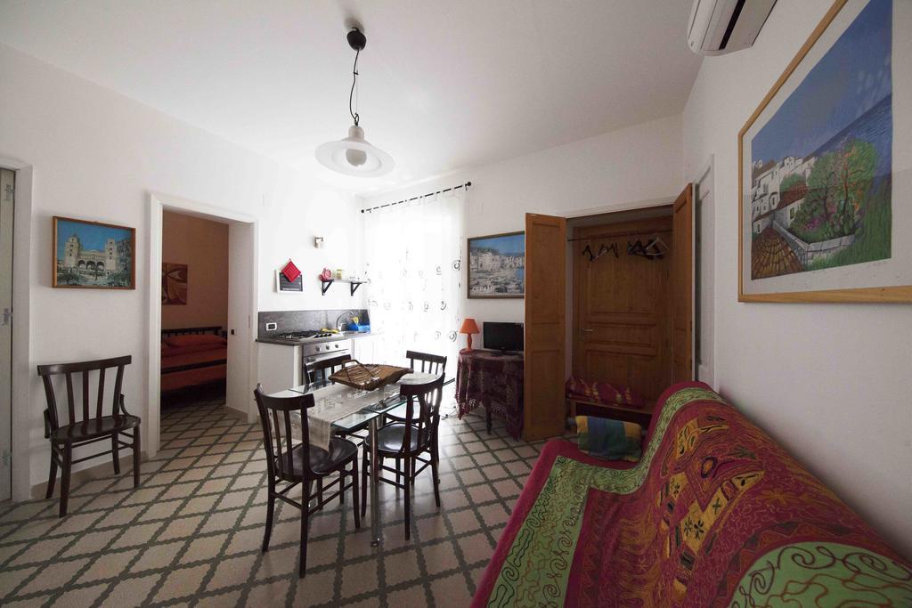 Ferienwohnung Gioeni 23 Cefalù Zimmer foto